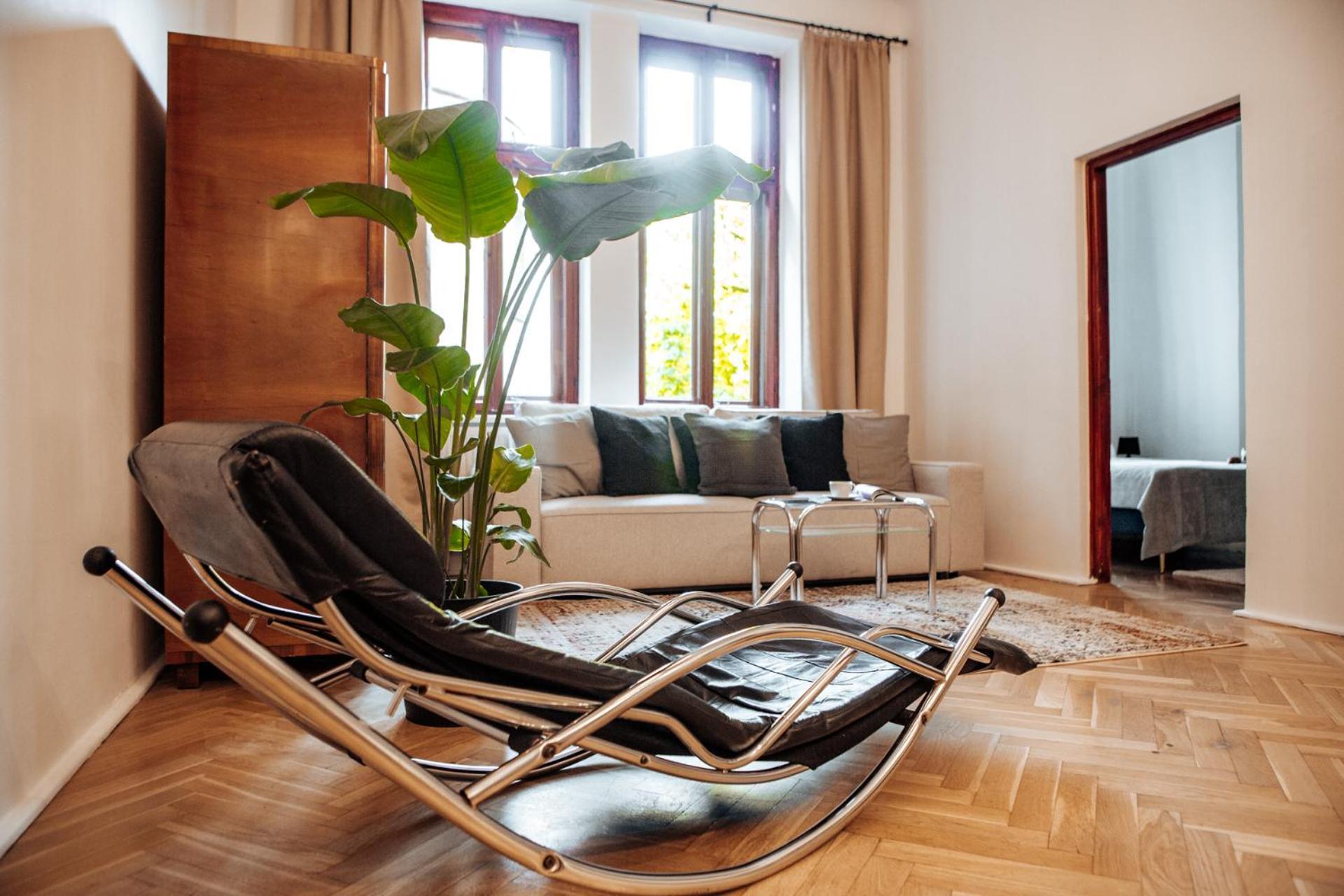 Oomph Vintage 2Br Gem Steps From Politechnika Lejlighed Warszawa Eksteriør billede